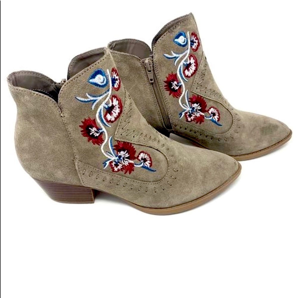 CARLOS BOOTS! - Picture 1 of 10